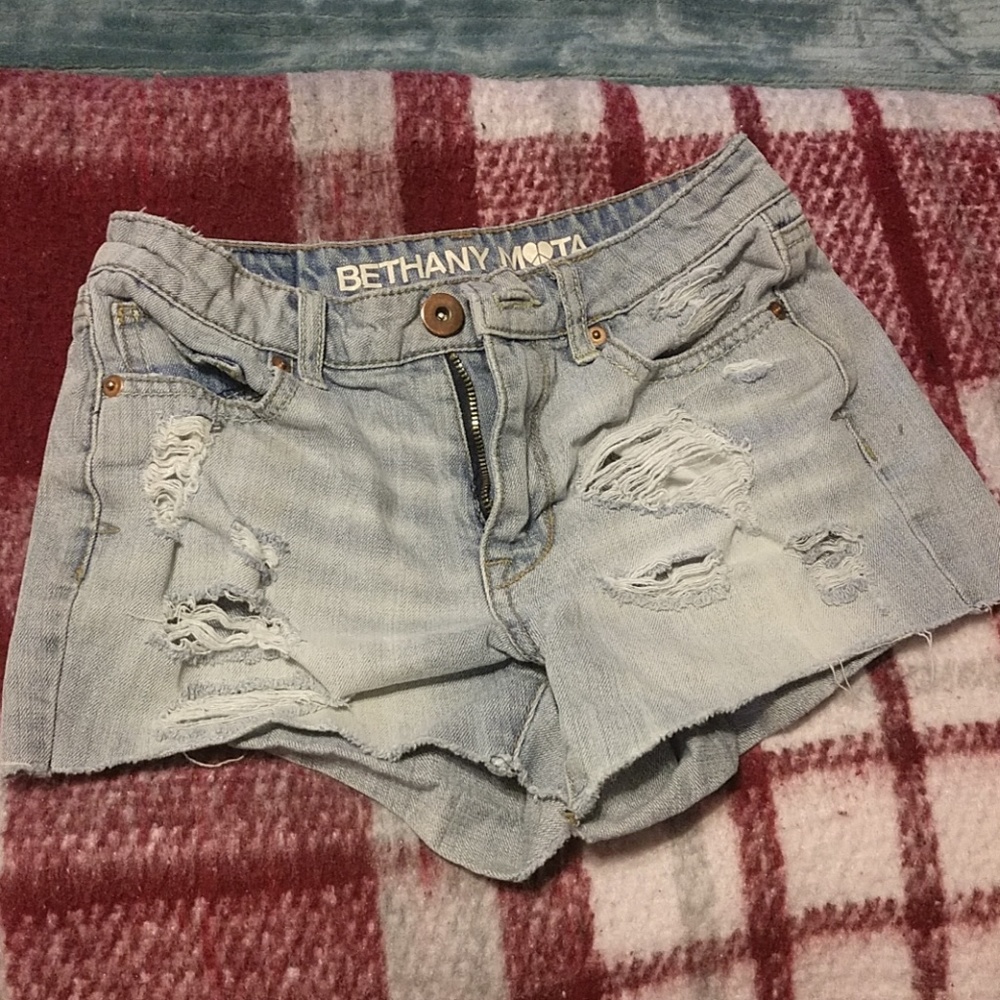 Super short booty shorts! Size 00